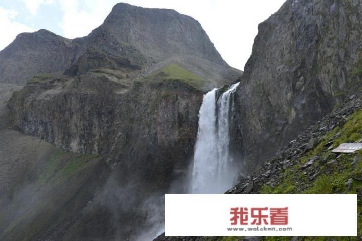 长白山上的瀑布是怎样形成的？