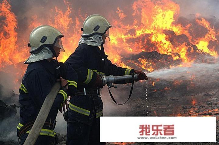 雷雨天气大棚突发火灾，砀山消防紧急处置, 你怎么看？