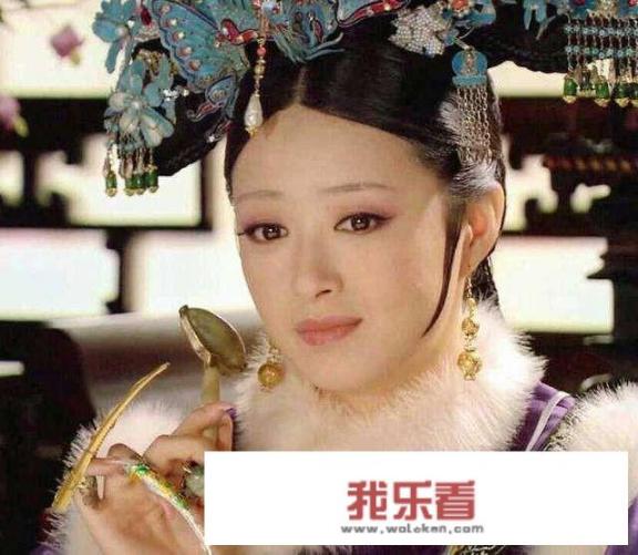 又重温了一遍甄嬛传。好奇，华妃总说月例银子不够花，但妃子在宫里，吃穿用度都是宫里管着，月例银子干嘛用？