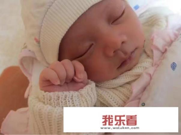 刚出生可以拍照发朋友圈么？