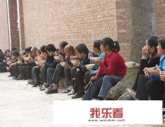 东北管“聊天”叫“唠嗑”，你们的家乡叫什么？
