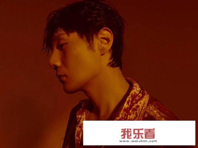 如何评价李荣浩的新歌《纵横四海》？