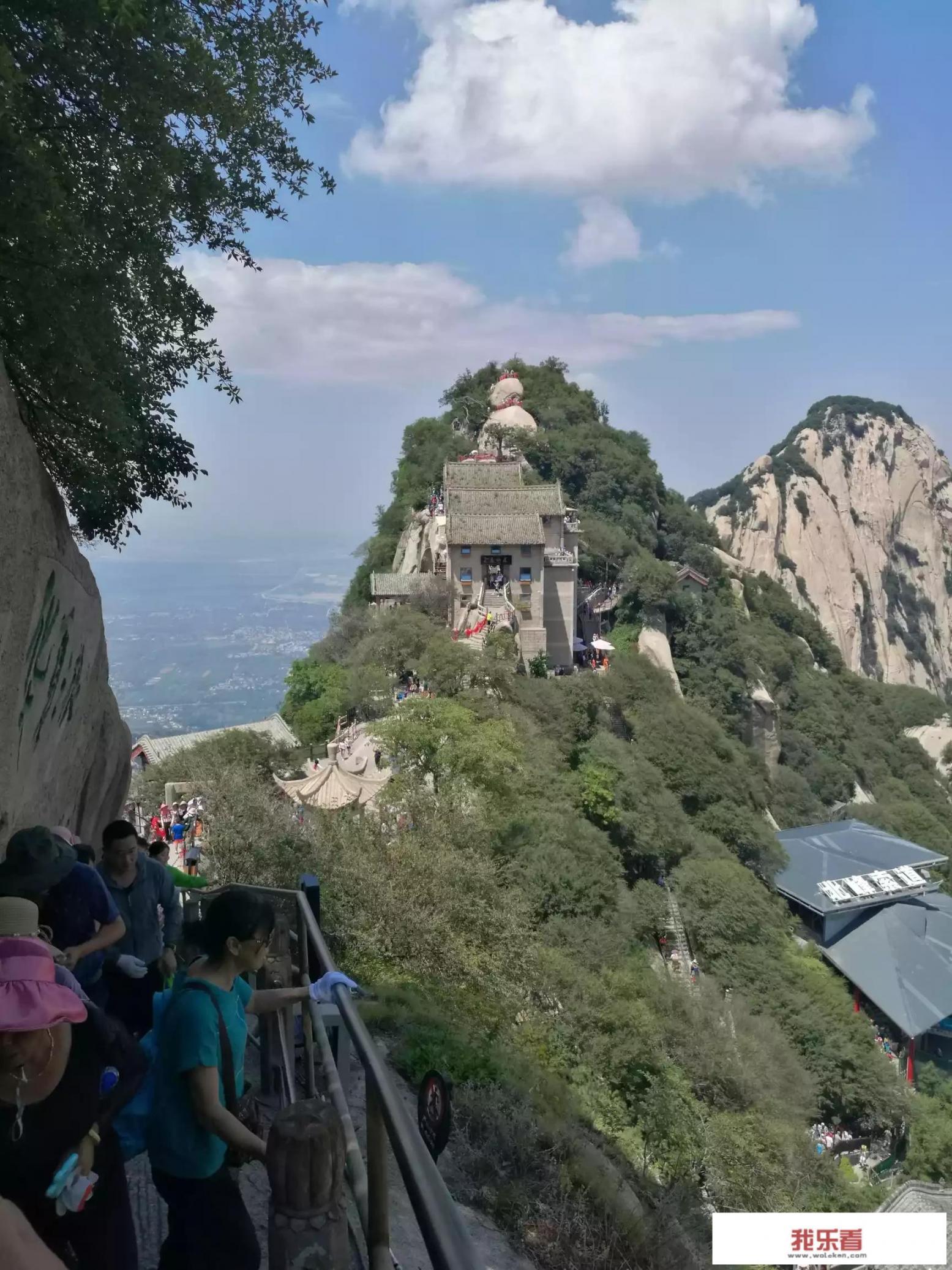 距离西安最近的华山，有多险？值得去游玩吗？