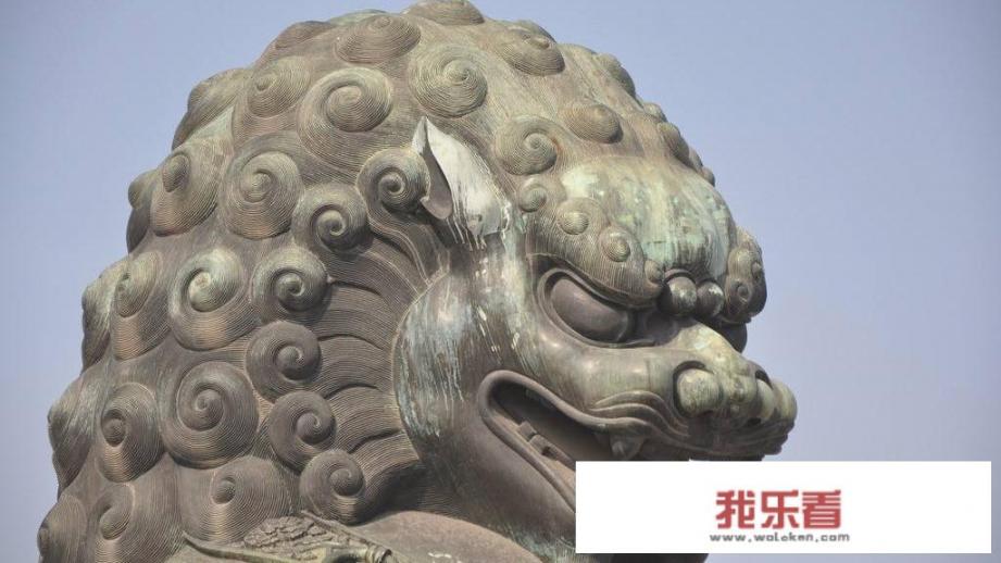 天安门前金水桥的石狮子为何会有一道伤痕？