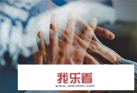 老婆离了婚，我们还有联系。可以挽回来吗？