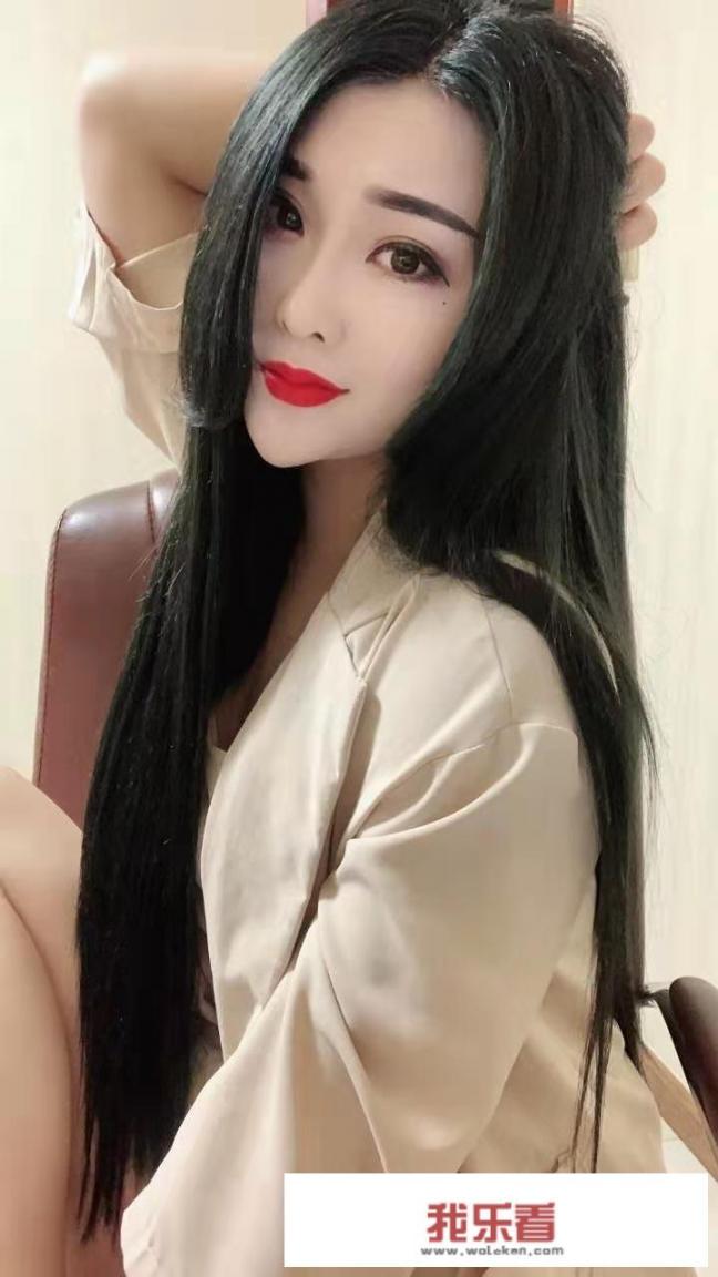 你日常生活中见到的美女什么样？