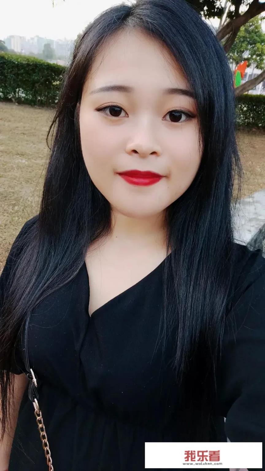 你日常生活中见到的美女什么样？