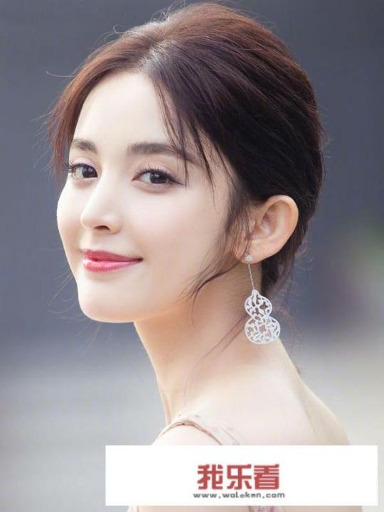 景甜、迪丽热巴、古力娜扎三大明艳型女星，谁更美？
