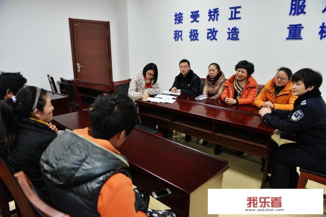 经常看见判决书上的缓刑是什么意思，有什么用吗？