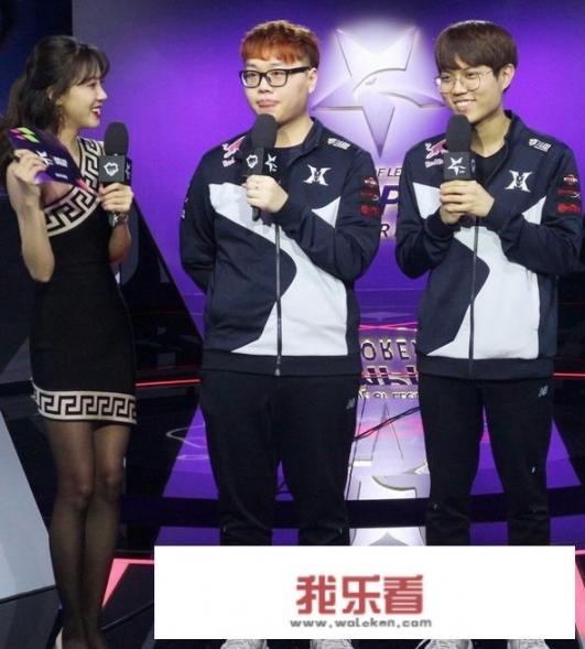 桑蚕丝长裙配什么上衣？