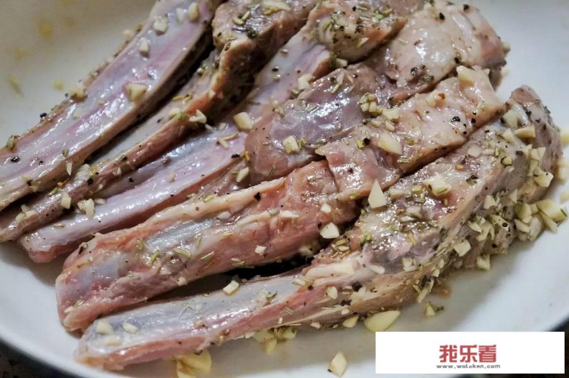 西餐小羊排是怎么做的？