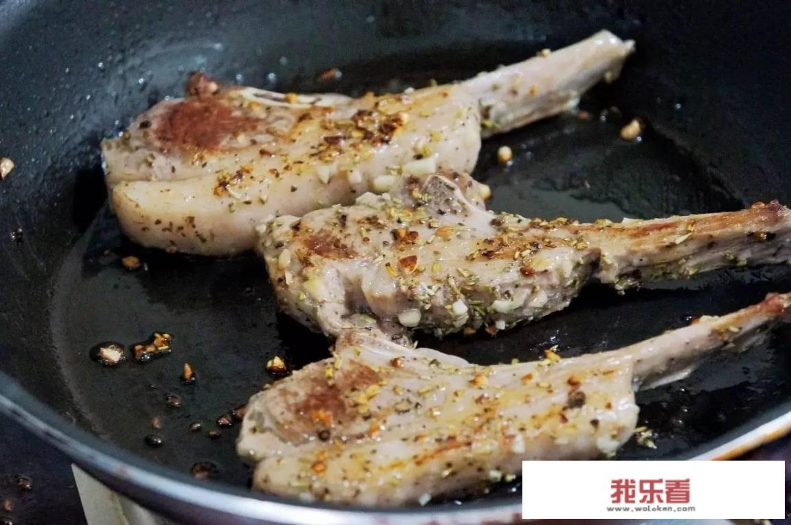 西餐小羊排是怎么做的？